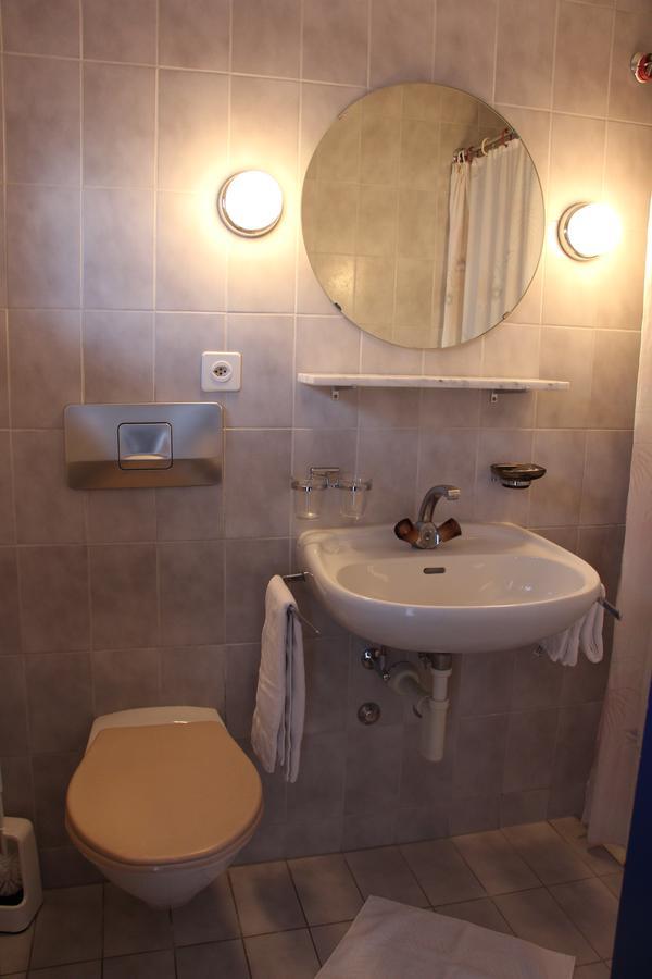Hotel Schiffahrt Mols Extérieur photo