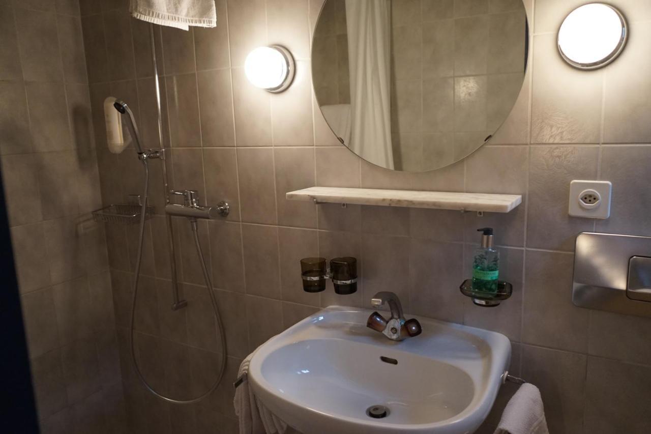 Hotel Schiffahrt Mols Extérieur photo